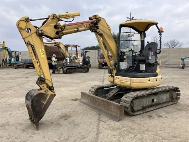 Мини багер Komatsu PC38UU-5 – снимка 1 от 10